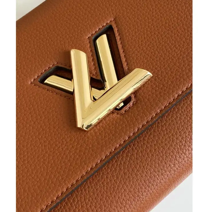 Fashionrepsfam ru LV 2110YA0042 Bags 0817